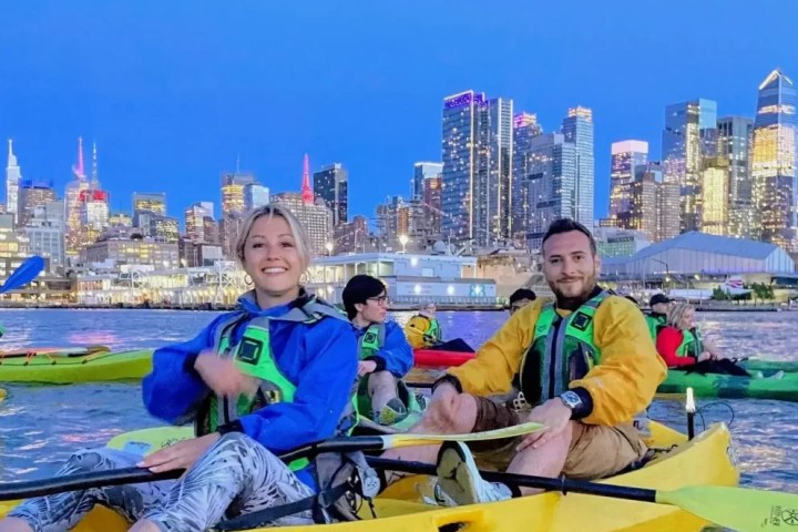 Green Circle level: A guided 1.5-mile Skyline Kayak trip for beginners—no training required.